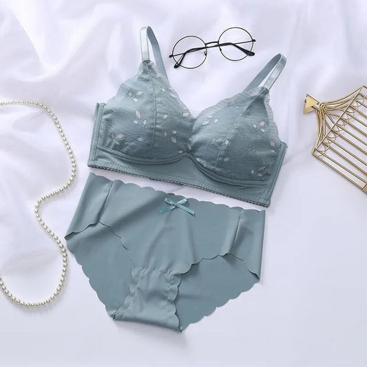 Women's fancy & Soft Matriyal Sexy Bra & Panty Set (Pack of 4)