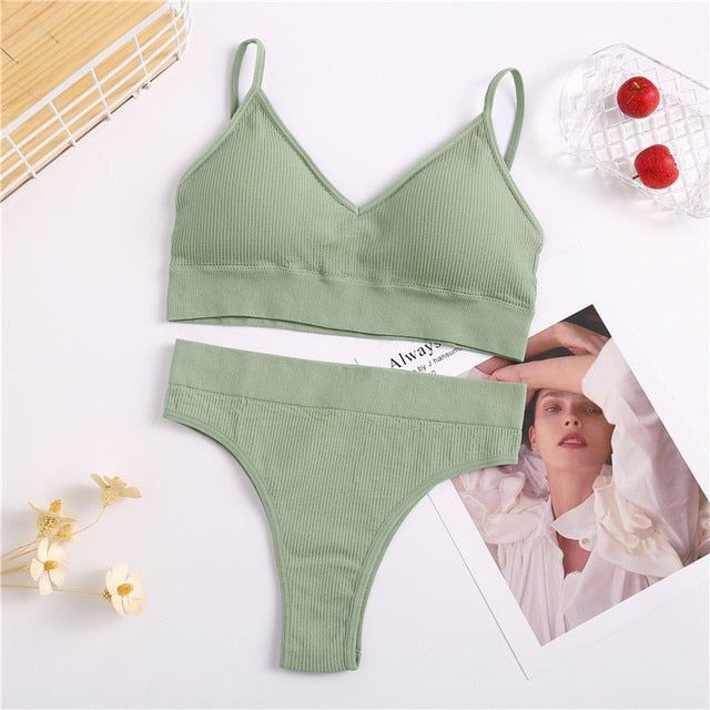 Women's fancy & Soft Matriyal Sexy Bra & Panty Set (Pack of 4)